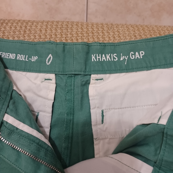 KHAKIS BY GAP SHORTS - Picture 4 of 4